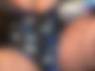 thickfreakylatina's Live Sex Cam Show