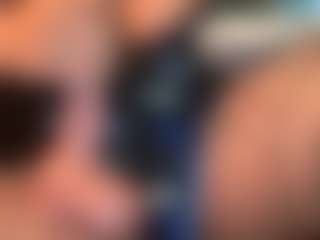thickfreakylatina's Live Sex Cam Show