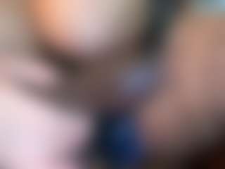 thickfreakylatina's Live Sex Cam Show
