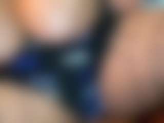 thickfreakylatina's Live Sex Cam Show