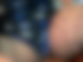 thickfreakylatina's Live Sex Cam Show