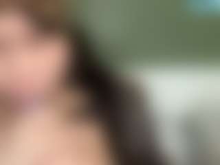 thickfreakylatina's Live Sex Cam Show
