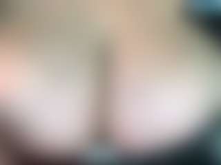 thickfreakylatina's Live Sex Cam Show