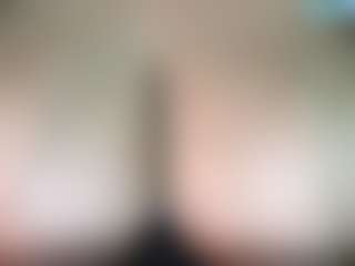 thickfreakylatina's Live Sex Cam Show