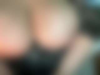 thickfreakylatina's Live Sex Cam Show