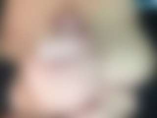 thickfreakylatina's Live Sex Cam Show
