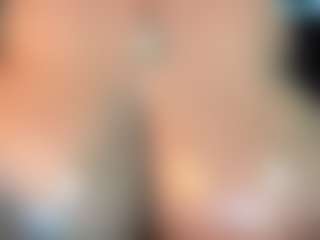 thickfreakylatina's Live Sex Cam Show
