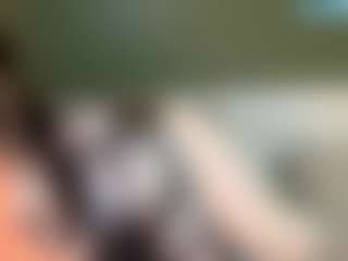 thickfreakylatina's Live Sex Cam Show