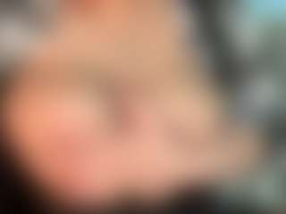 thickfreakylatina's Live Sex Cam Show