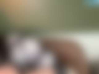 thickfreakylatina's Live Sex Cam Show