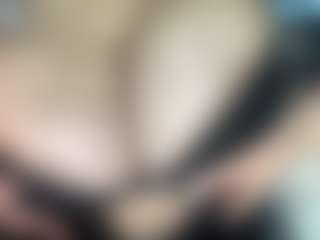 thickfreakylatina's Live Sex Cam Show