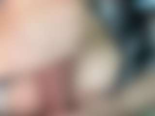 thickfreakylatina's Live Sex Cam Show