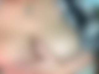 thickfreakylatina's Live Sex Cam Show
