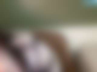 thickfreakylatina's Live Sex Cam Show