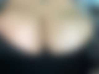 thickfreakylatina's Live Sex Cam Show