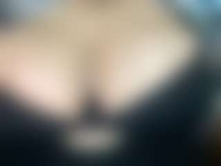 thickfreakylatina's Live Sex Cam Show