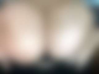 thickfreakylatina's Live Sex Cam Show