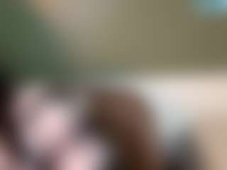 thickfreakylatina's Live Sex Cam Show