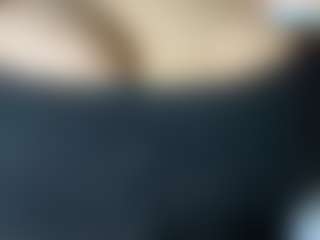 thickfreakylatina's Live Sex Cam Show