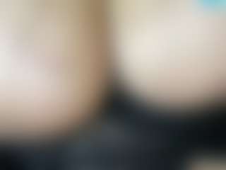 thickfreakylatina's Live Sex Cam Show