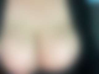 thickfreakylatina's Live Sex Cam Show