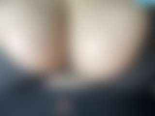 thickfreakylatina's Live Sex Cam Show