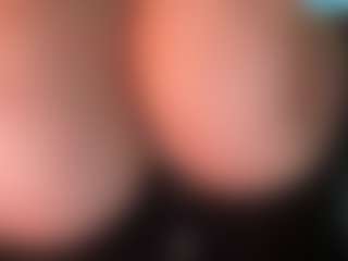 thickfreakylatina's Live Sex Cam Show