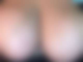 thickfreakylatina's Live Sex Cam Show