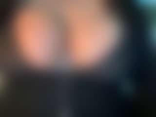 thickfreakylatina's Live Sex Cam Show