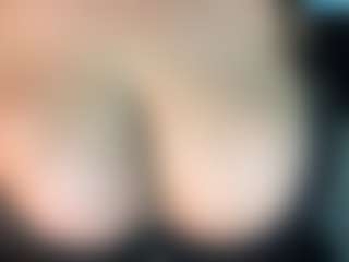 thickfreakylatina's Live Sex Cam Show