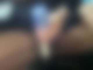 thickfreakylatina's Live Sex Cam Show