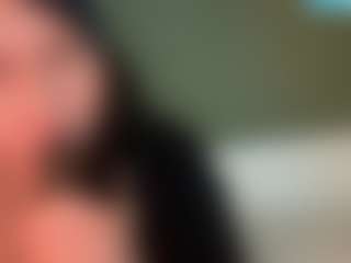 thickfreakylatina's Live Sex Cam Show
