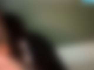 thickfreakylatina's Live Sex Cam Show