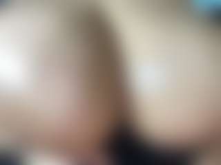 thickfreakylatina's Live Sex Cam Show
