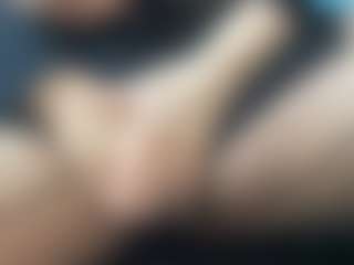 thickfreakylatina's Live Sex Cam Show