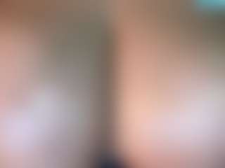 thickfreakylatina's Live Sex Cam Show