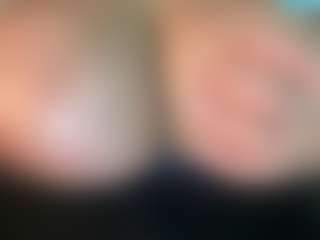 thickfreakylatina's Live Sex Cam Show