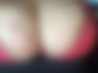 thickfreakylatina's Live Sex Cam Show