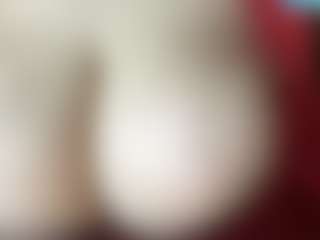 thickfreakylatina's Live Sex Cam Show