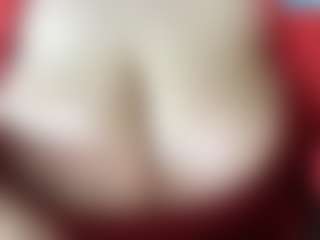 thickfreakylatina's Live Sex Cam Show