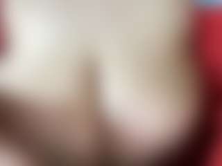 thickfreakylatina's Live Sex Cam Show