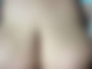 thickfreakylatina's Live Sex Cam Show