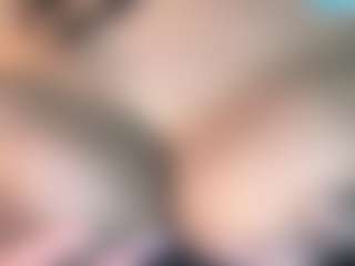 thickfreakylatina's Live Sex Cam Show
