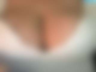 thickfreakylatina's Live Sex Cam Show