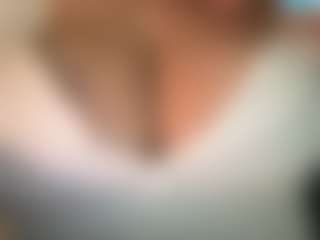 Live cam show with thickfreakylatina - Squirt on CamClone