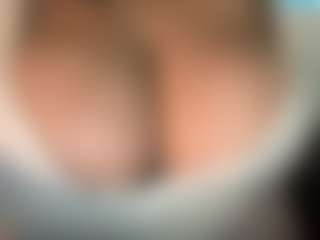 thickfreakylatina's Live Sex Cam Show
