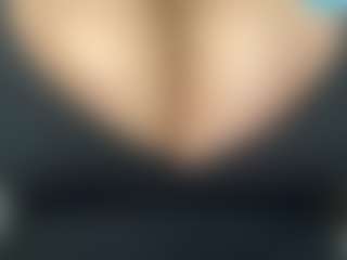 Live cam show with thickfreakylatina - Shaved Pussy on CamwithHer