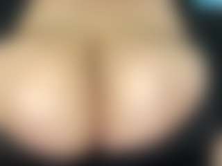 thickfreakylatina's Live Sex Cam Show