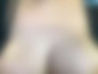 thickfreakylatina's Live Sex Cam Show
