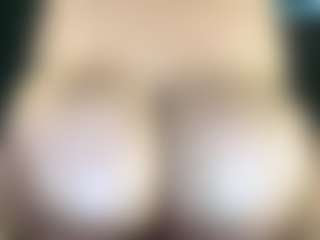 thickfreakylatina's Live Sex Cam Show